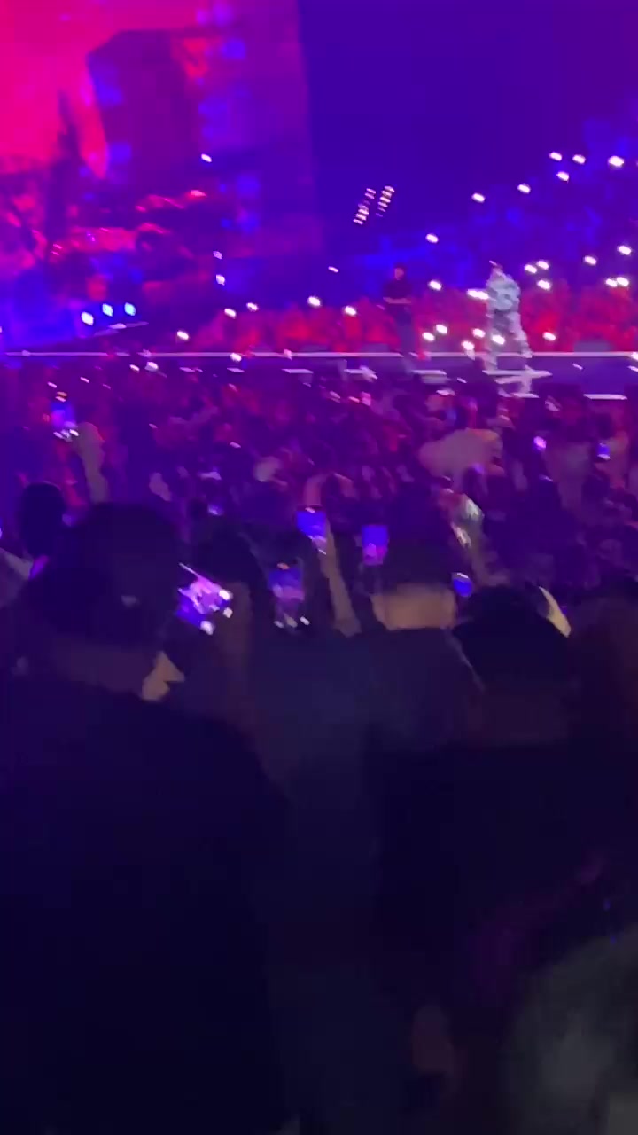 @Kim 🍑 👄