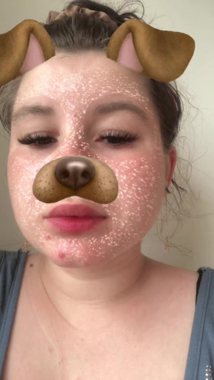 @викусик🥰