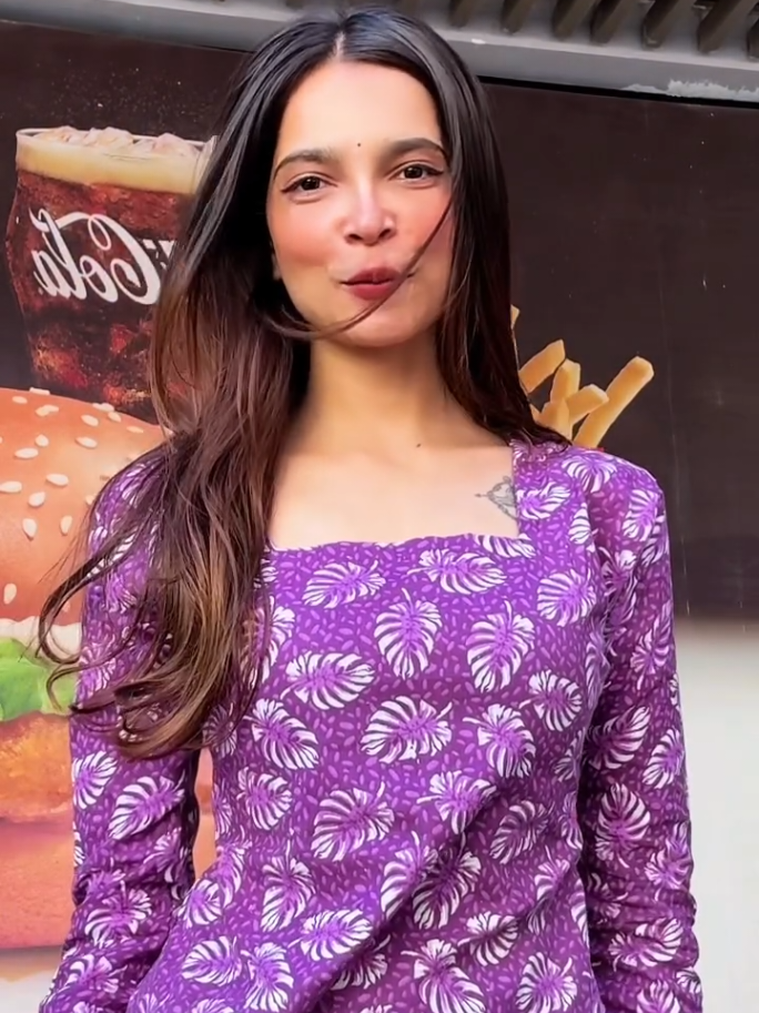 @Sana Qamar