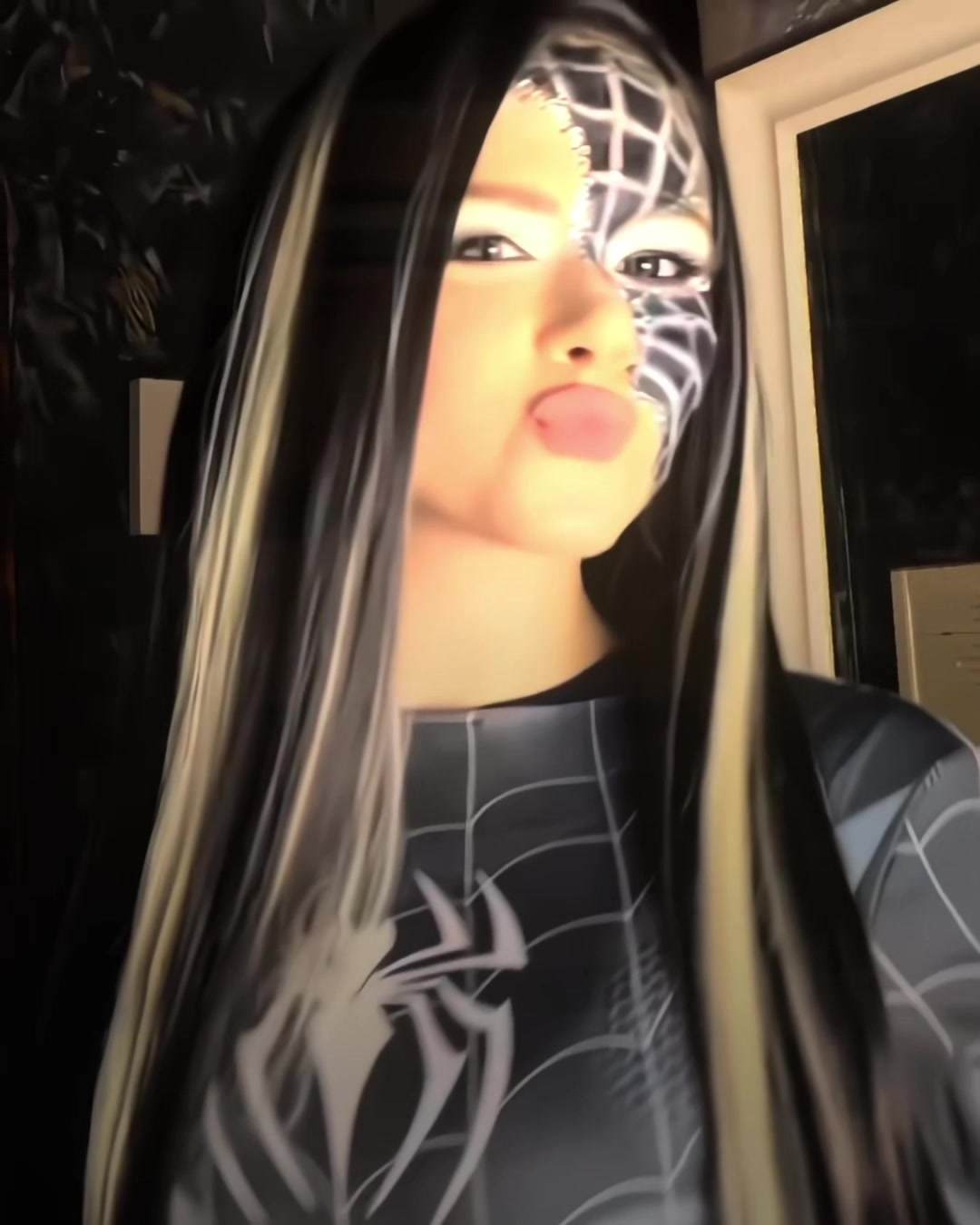 @𝐧𝐢𝐢𝐤𝐚