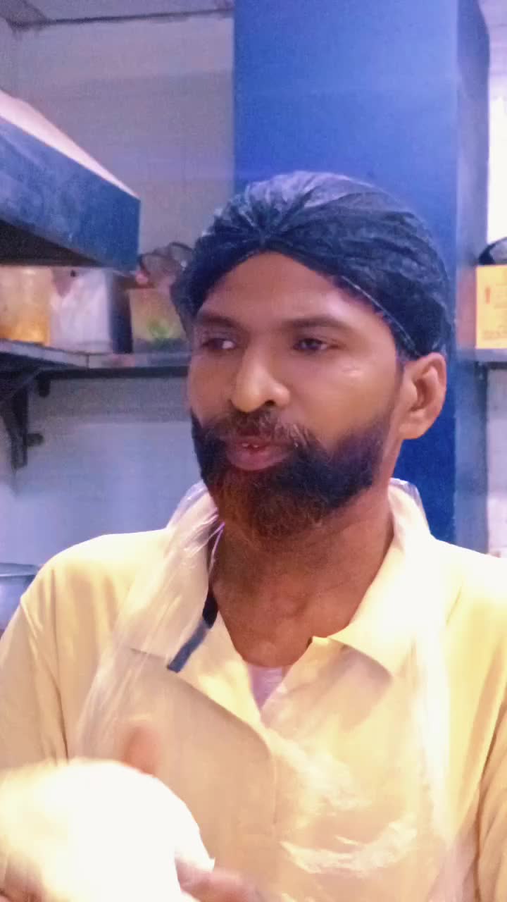 @പൊറോട്ടക്കാരൻ ഫിറു