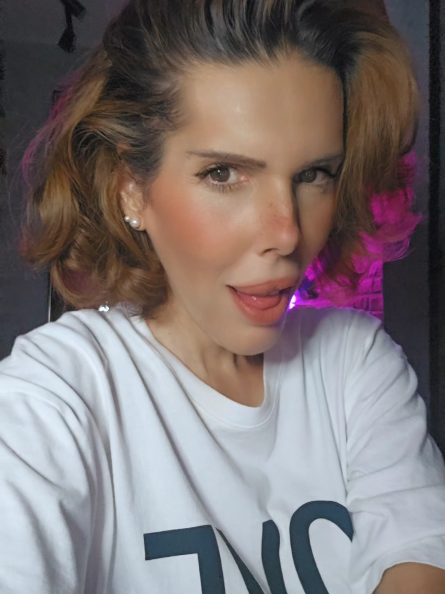@Realbarbieofspain