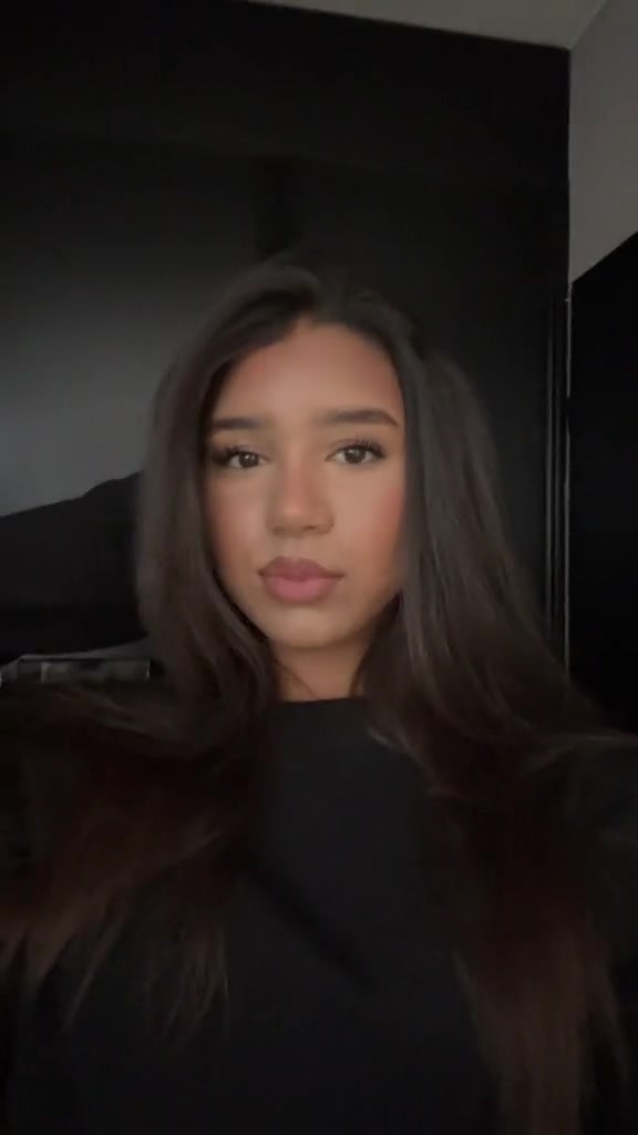 @𝐽𝑂𝑌𝐾𝐿𝑈𝐼𝑁