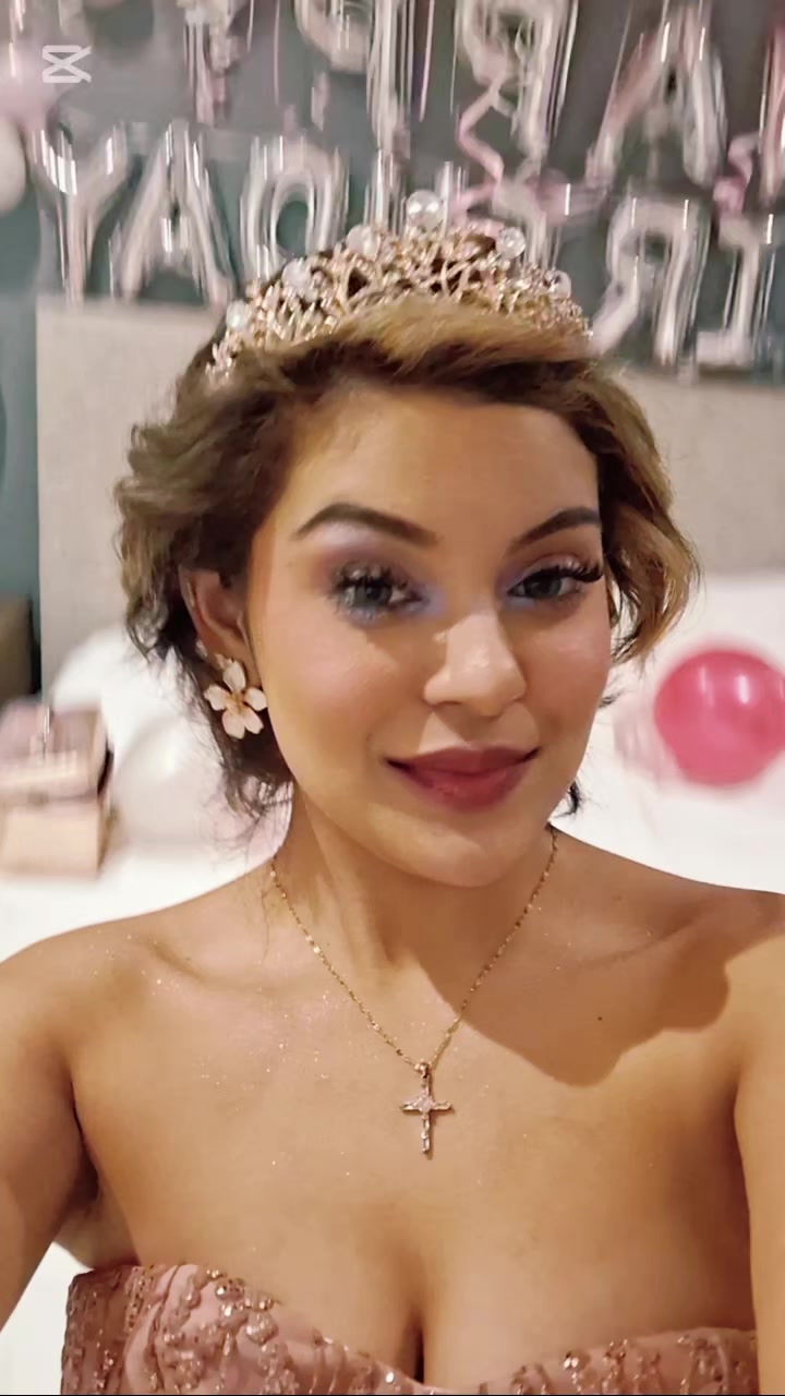 @👑UviTheContentQueen👑