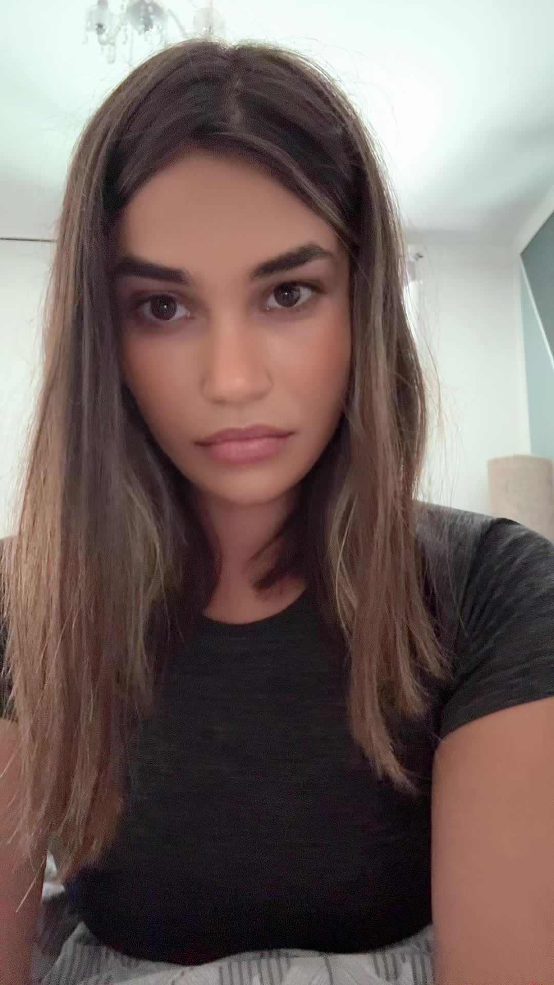@Ellyna99