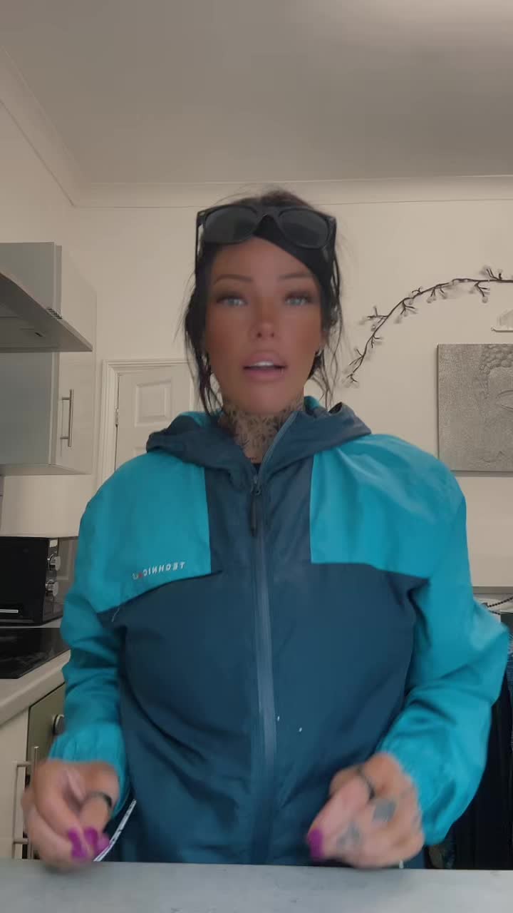 @HailsworthGetto🌈