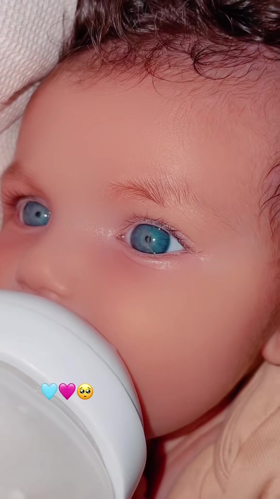 @𝓔𝓿𝓮𝓵𝓲𝓷