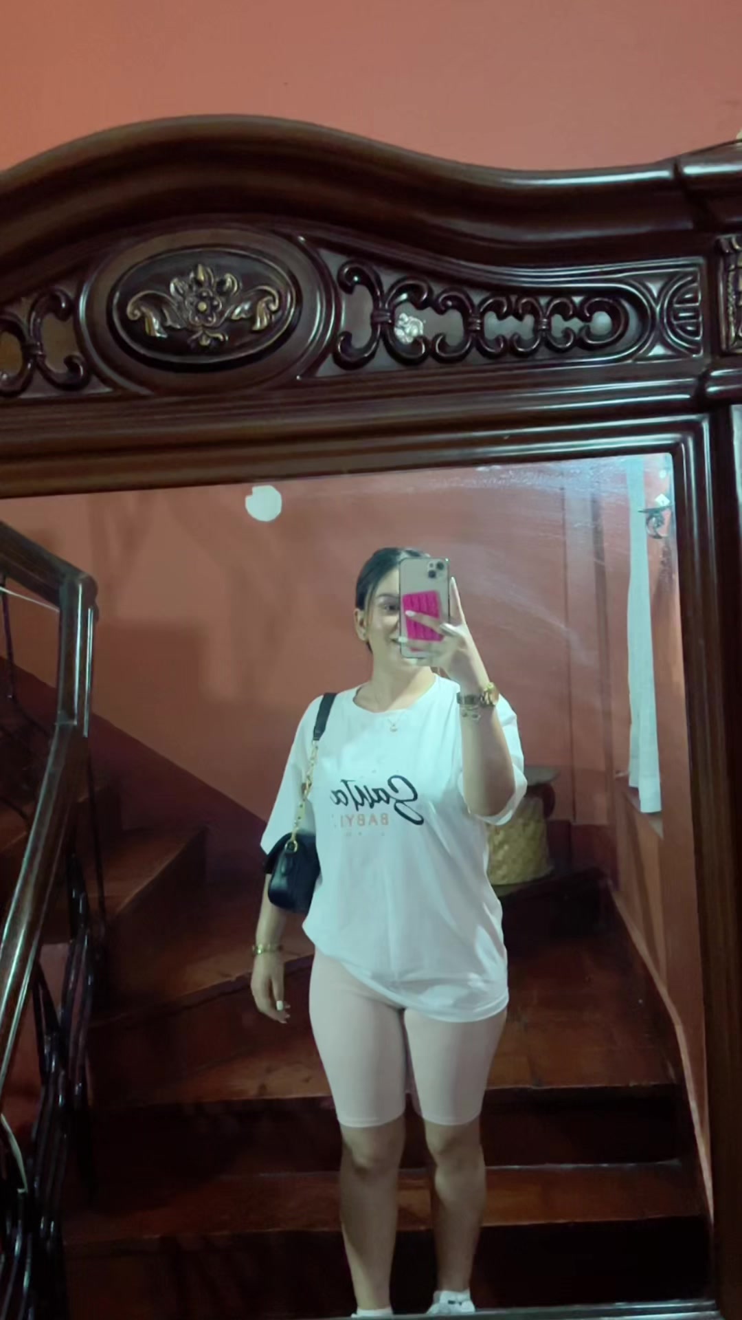 @👑🧿RiyaLclc👑🧿