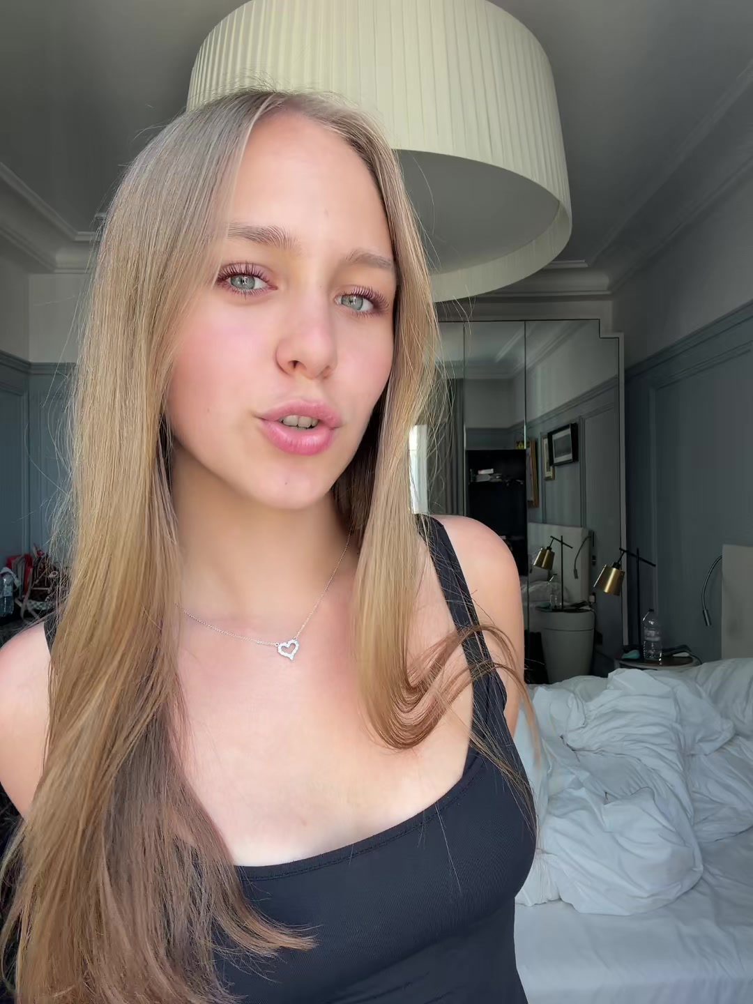 @arinkk