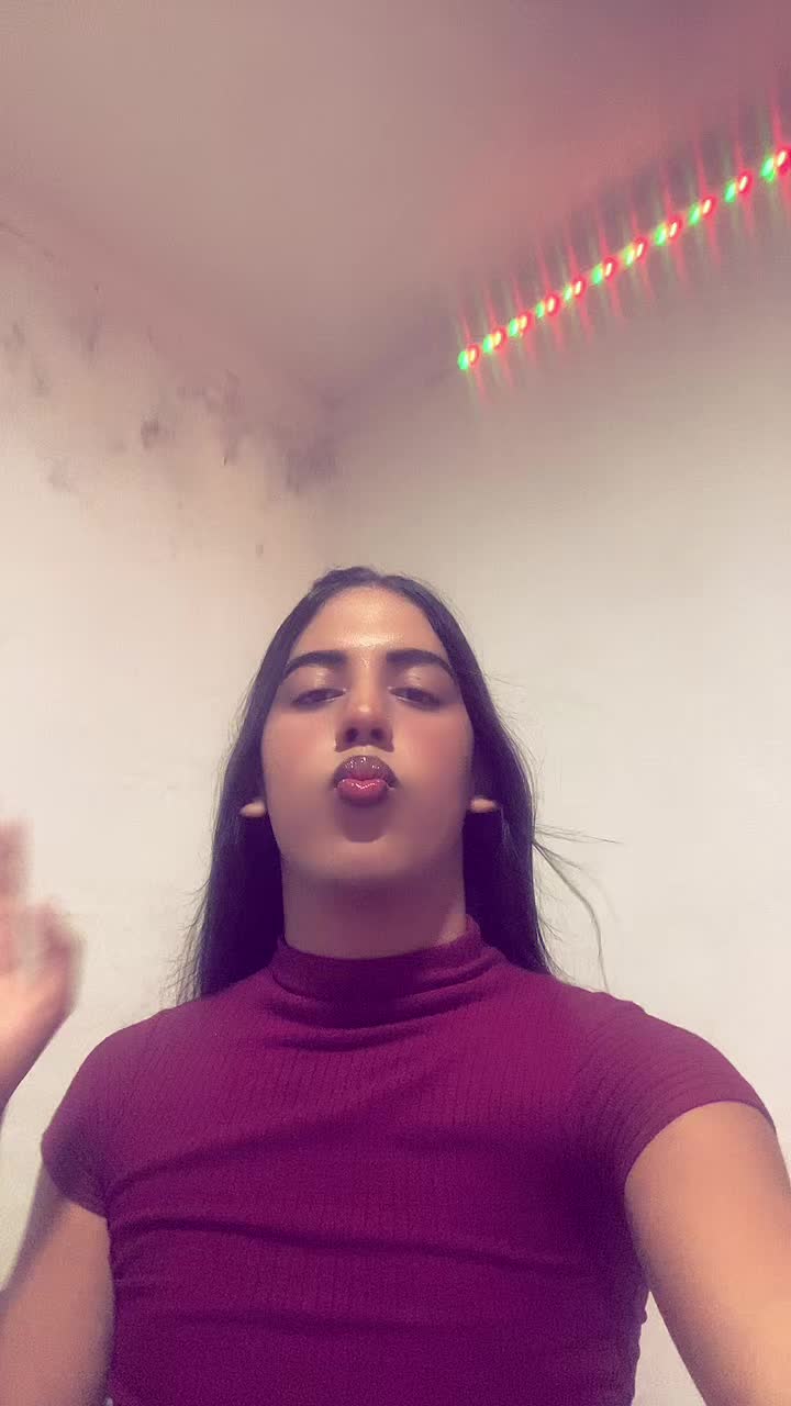 @Thaislla🏳️⚧️