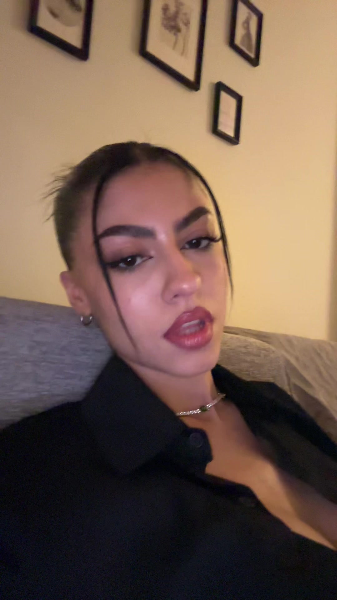 @mariatzeleph