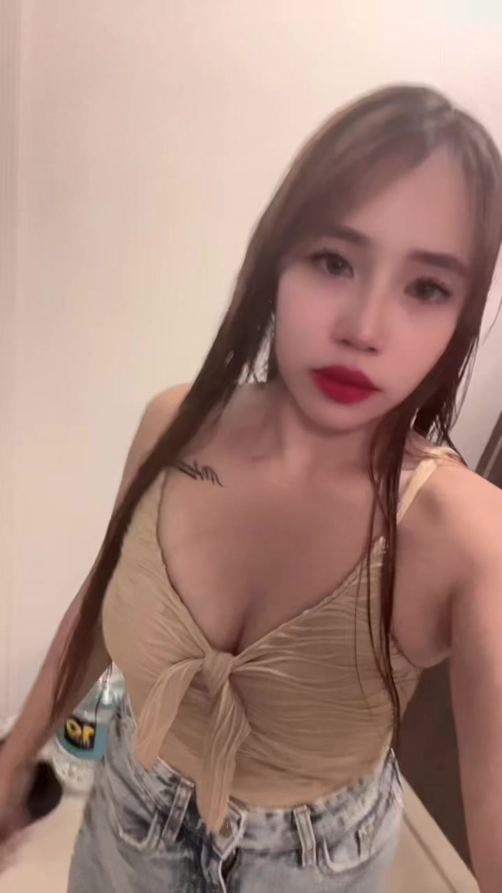 @MadamLala