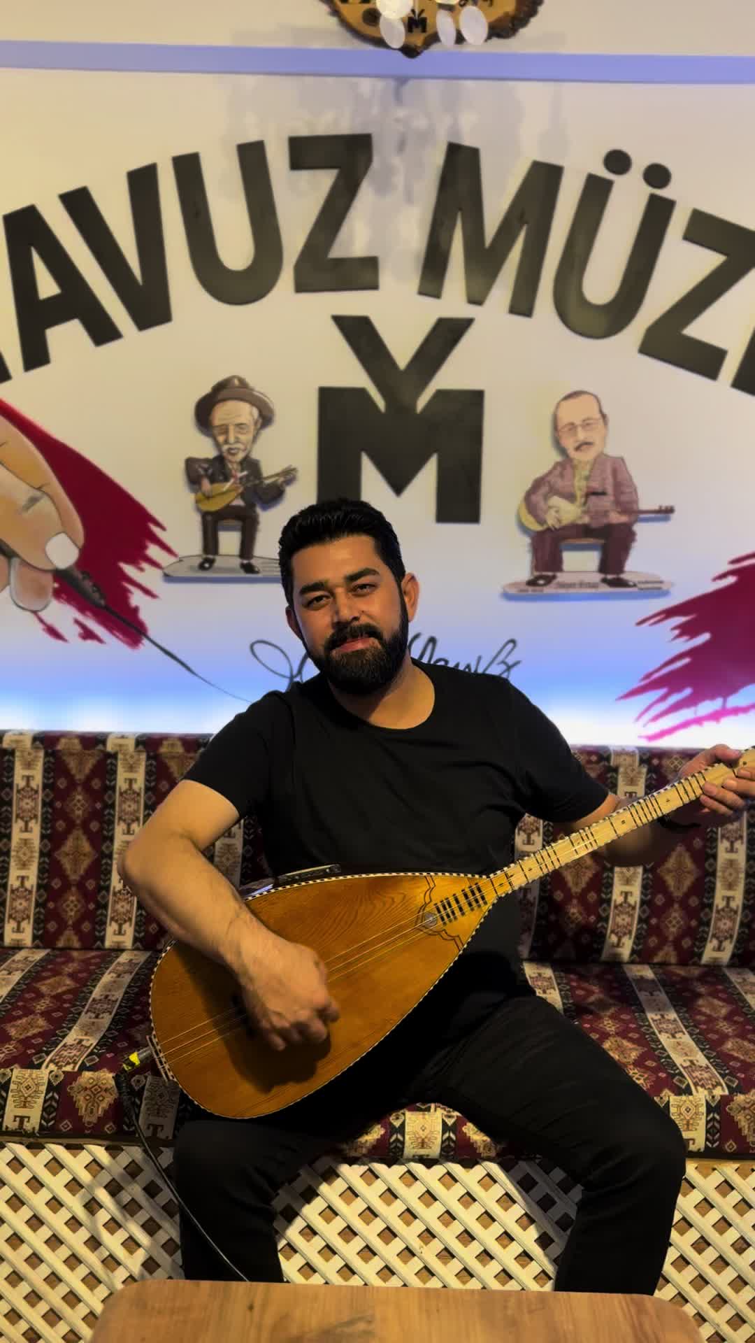 @&Ouml;mer Yavuz
