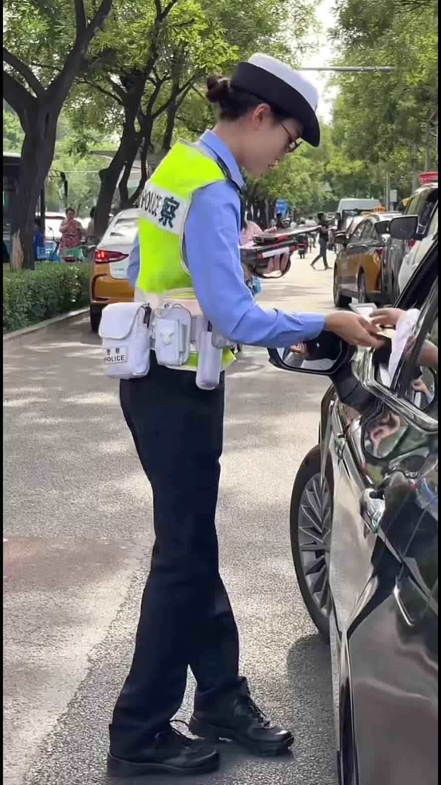 @花木兰👮