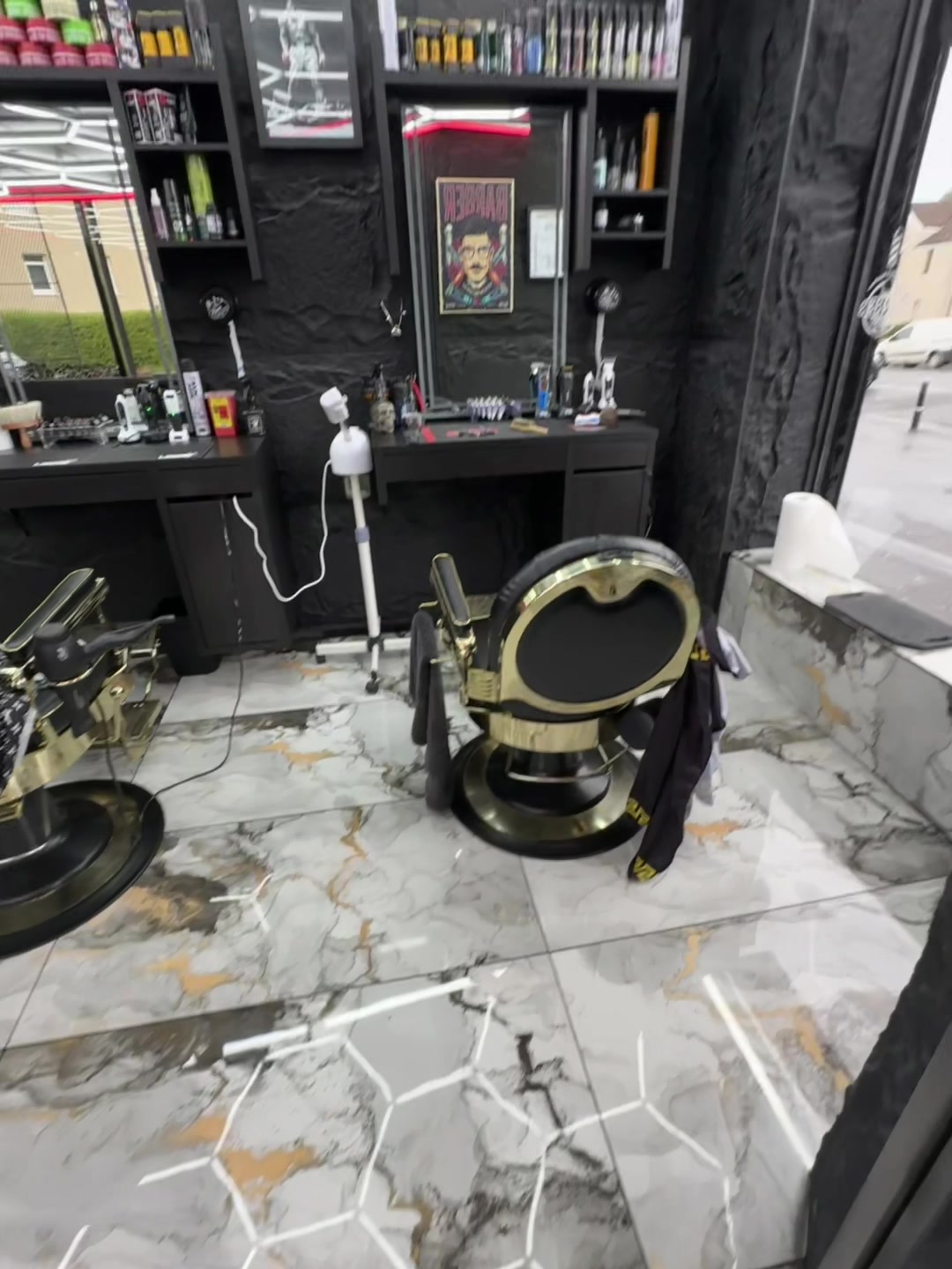 @looksmart.barber