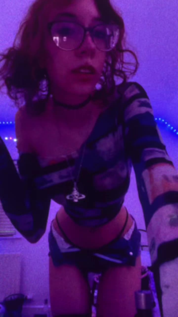 @.y3kgirly