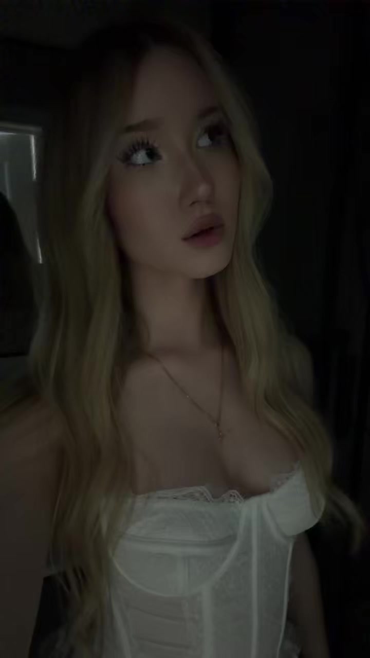 @evaxiix