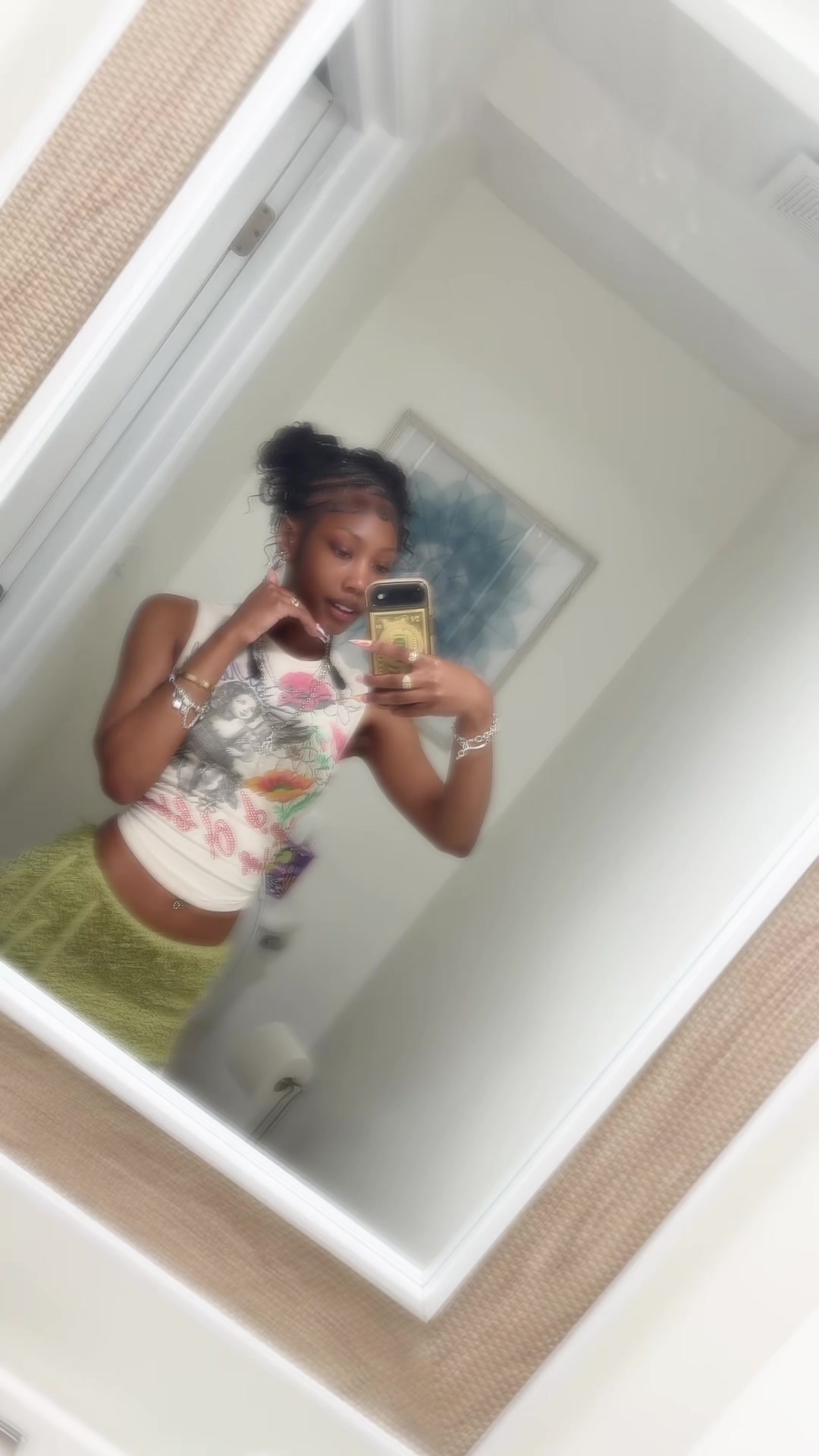 @Imjustariii