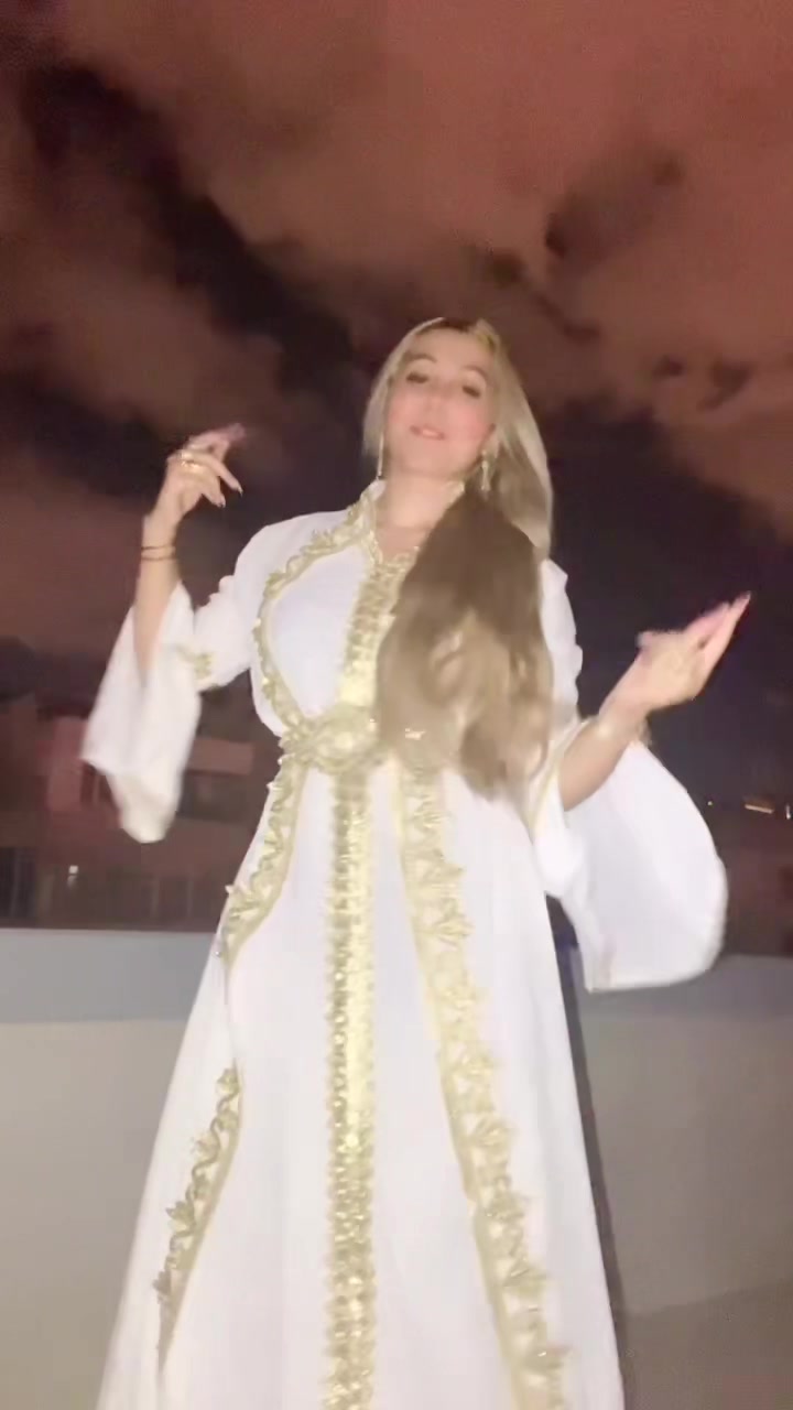 @Roxanarostz🖤🦅