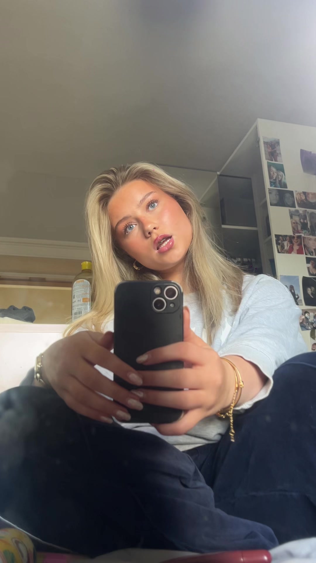 @victoriacromie_