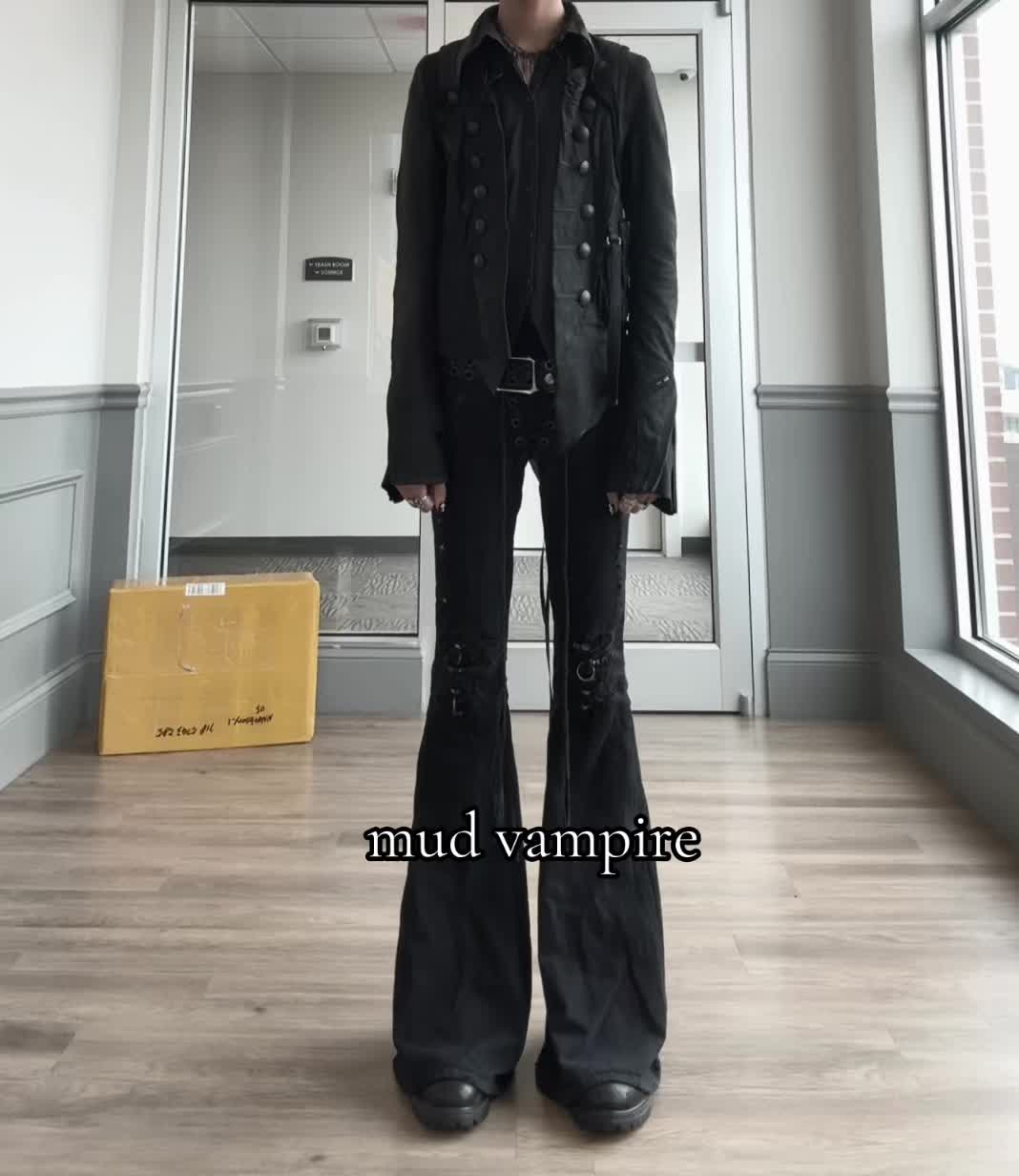 @🧛🏽