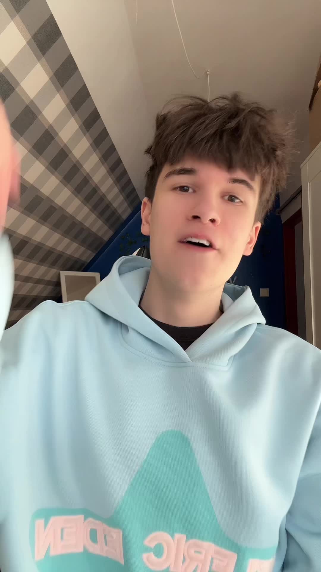 @𝐀𝐋𝐄𝐗