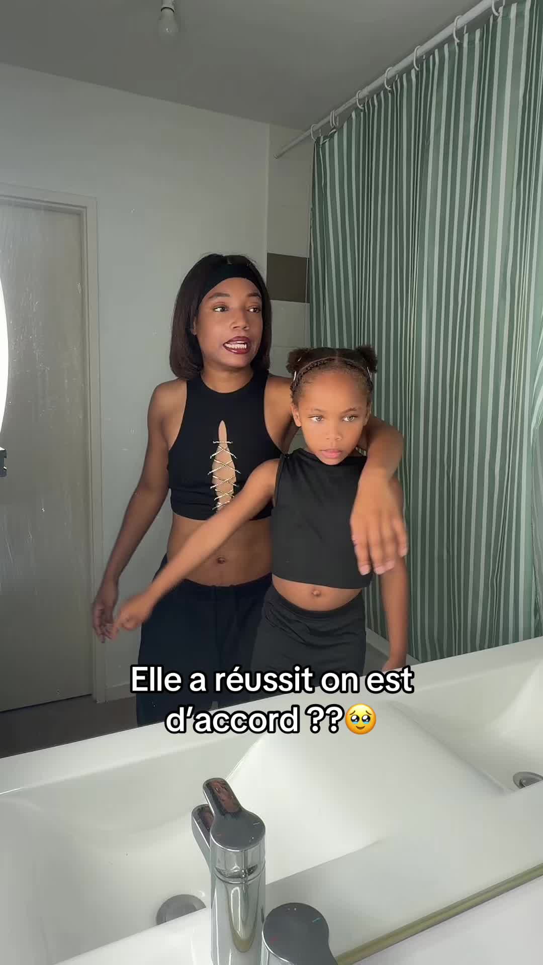 @Les sisters