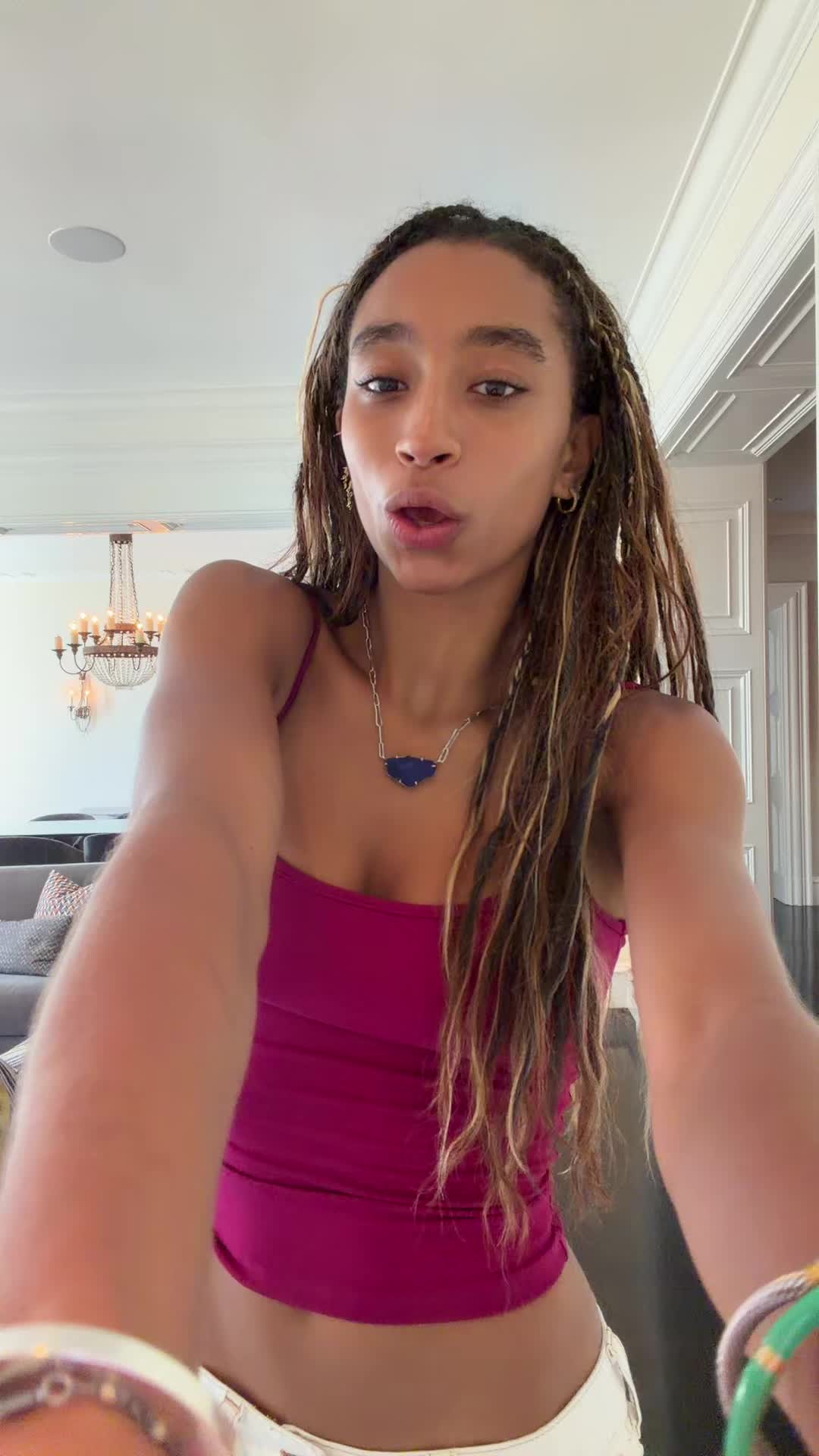 @ameliemelo