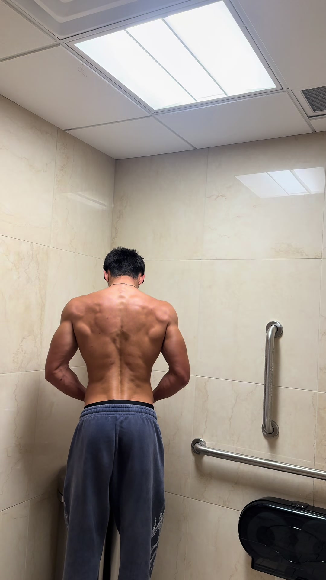 @Ethanissmall