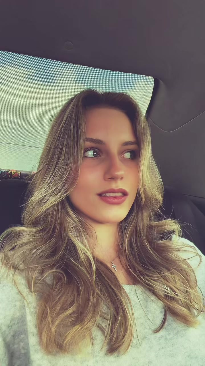 @aanyawqq