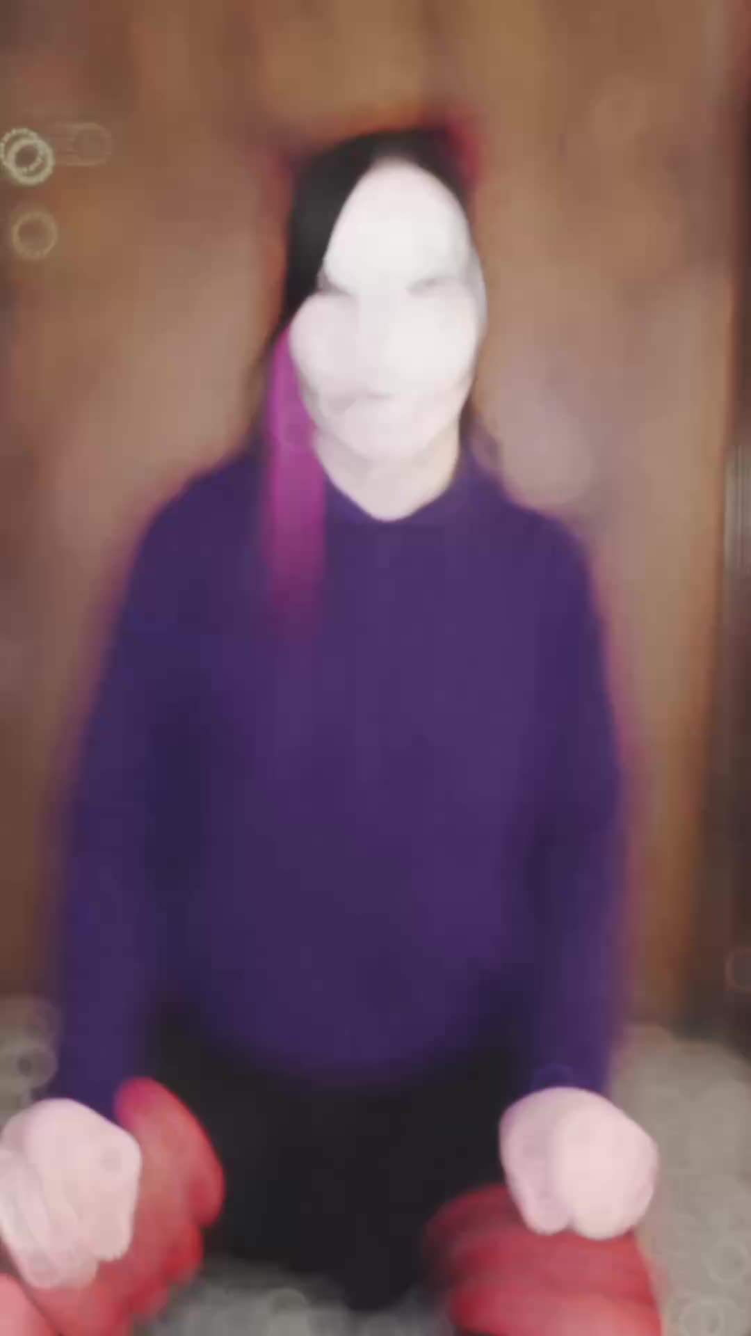 @⦻