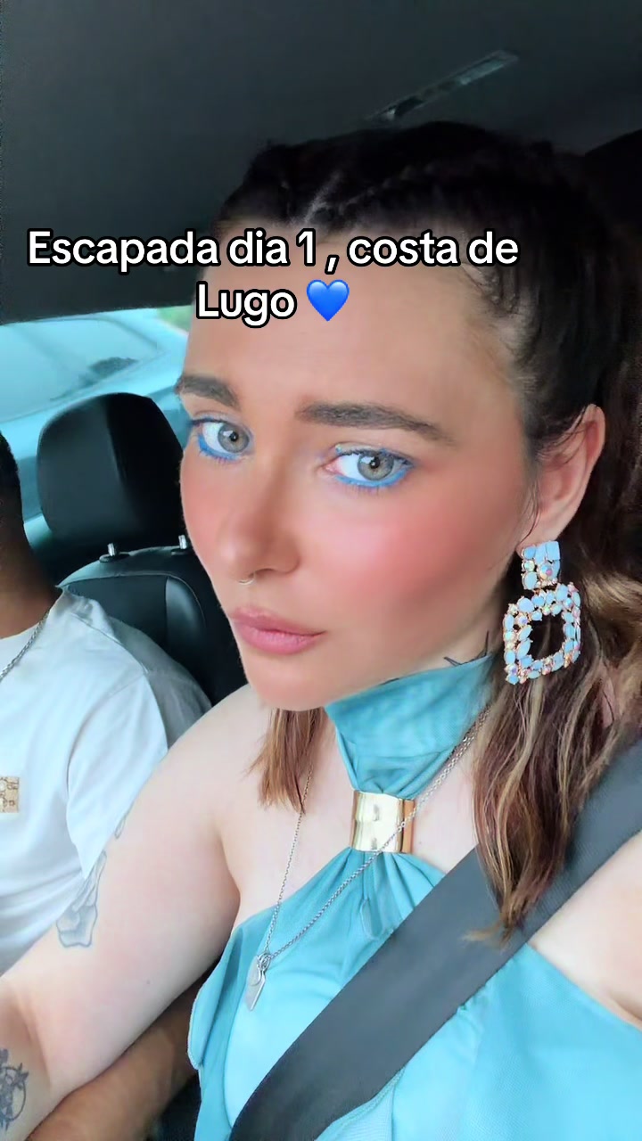 @Laurasg_97