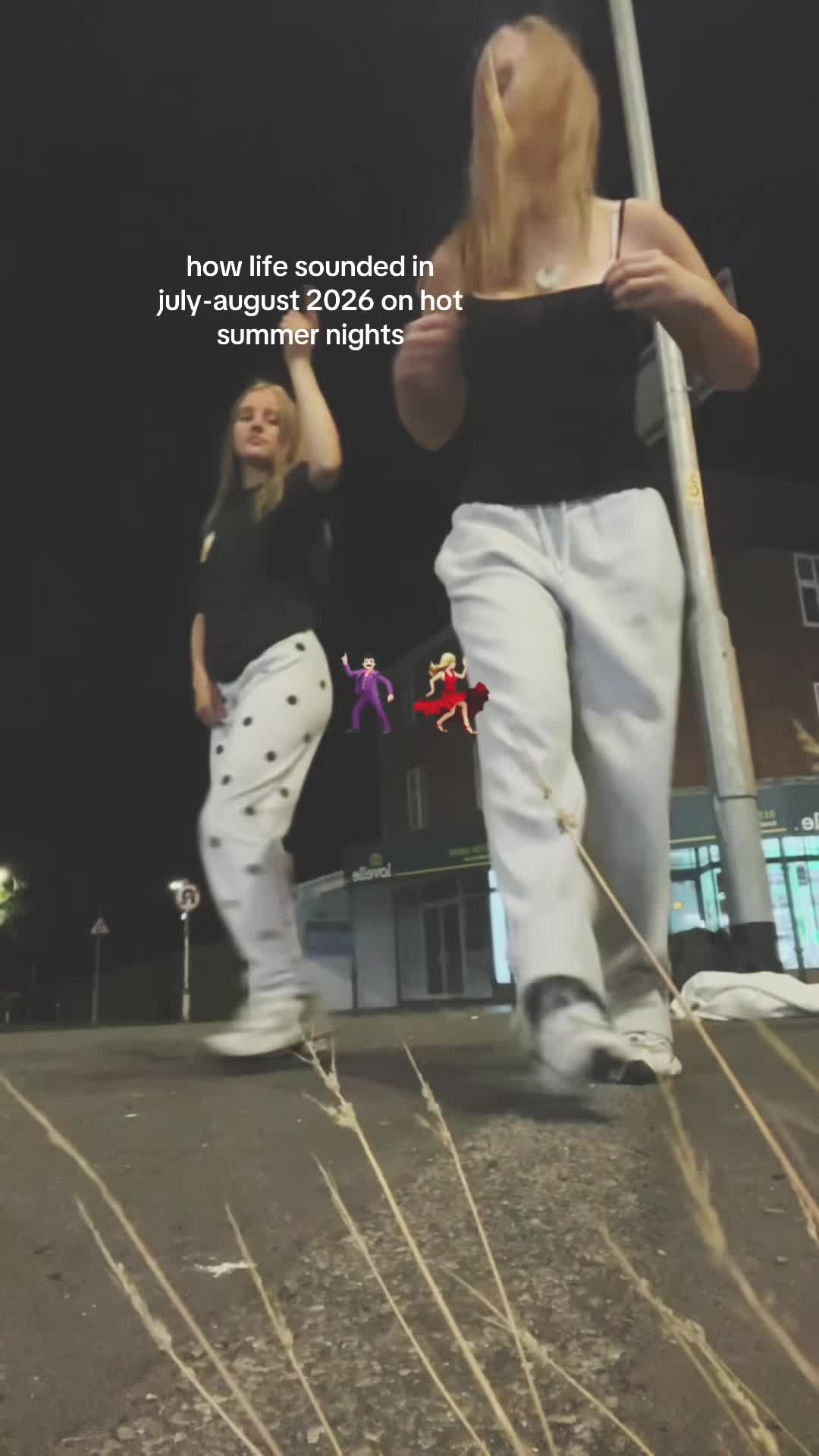 @😹