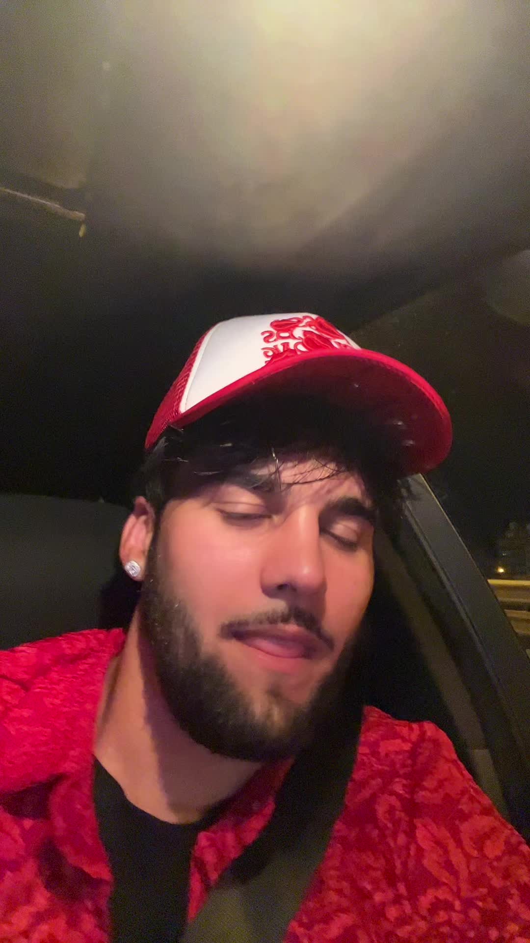 @Tary Béni