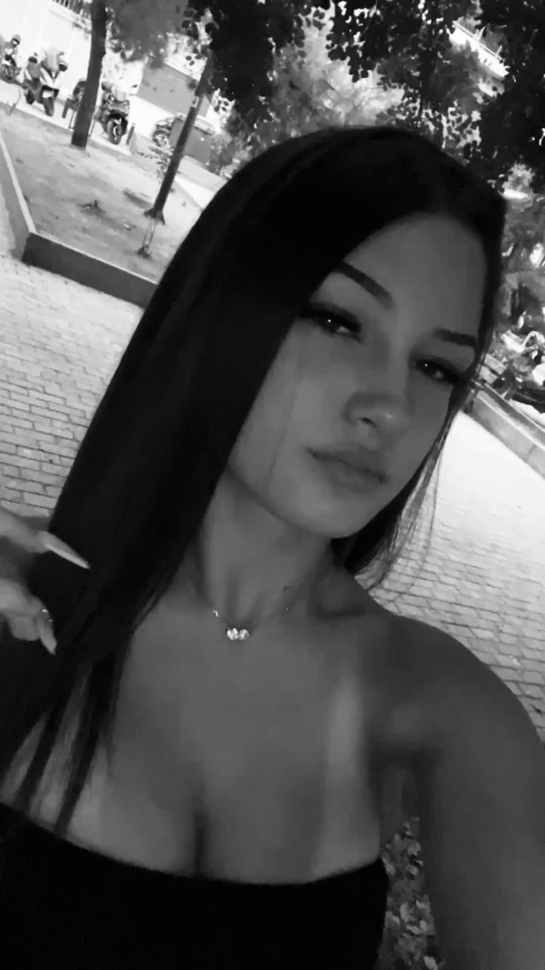 @￴ ￴￴