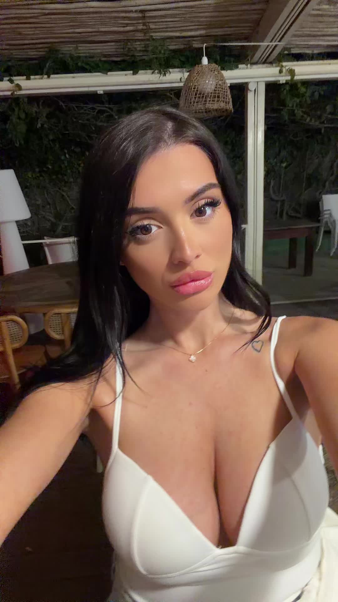 @Kiaranikolli