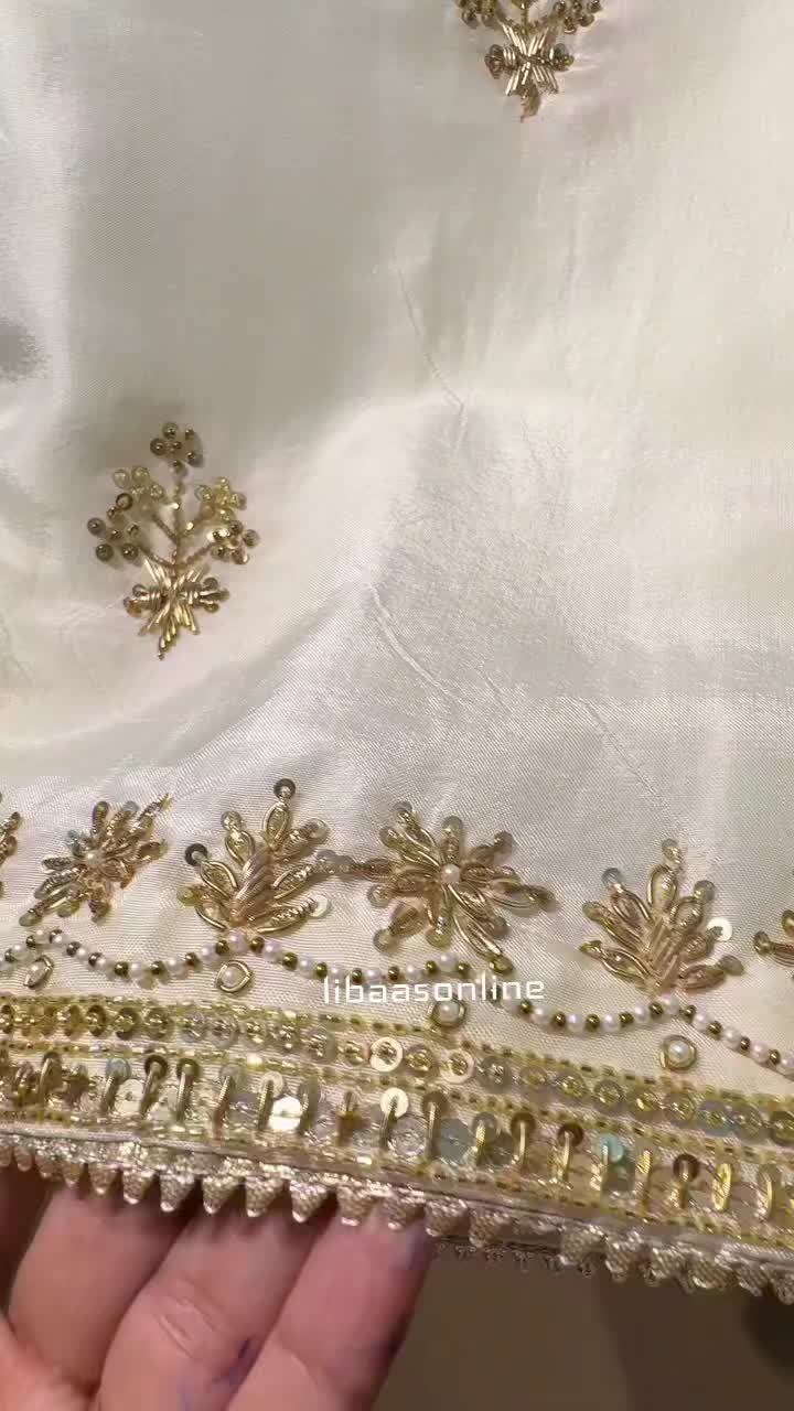 @ਲਿਬਾਸ by ਕੌਰ