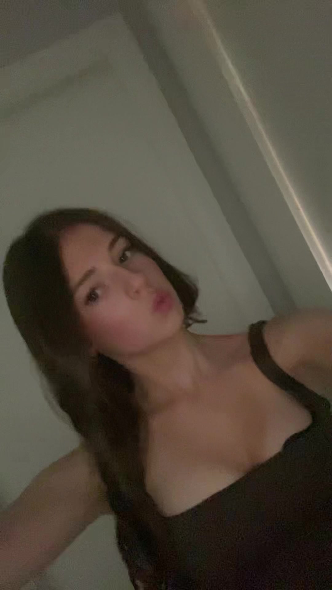 @️