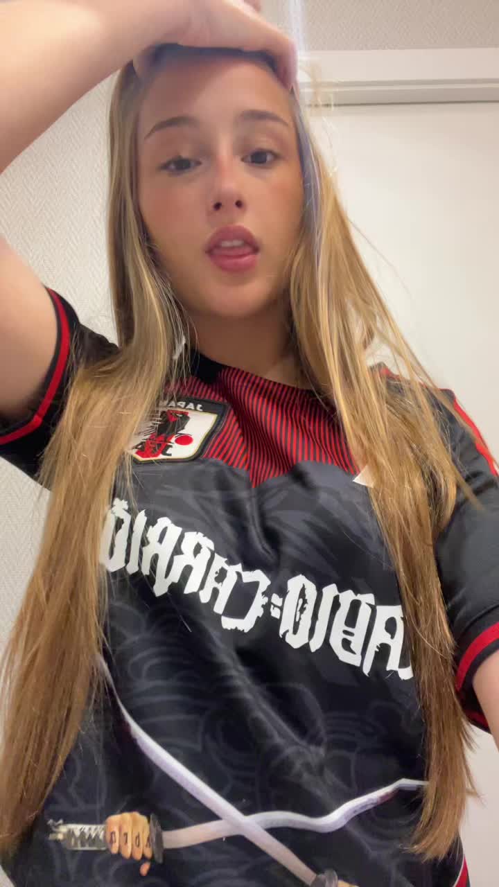 @user444111653