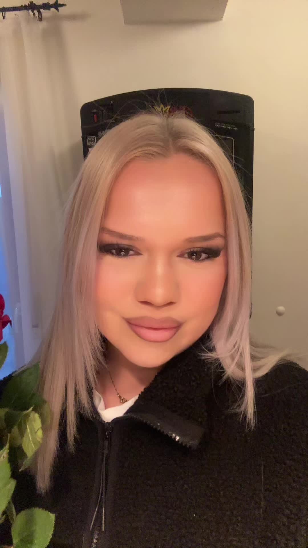 @𝐿 𝐴 𝑈 𝑅 𝐴