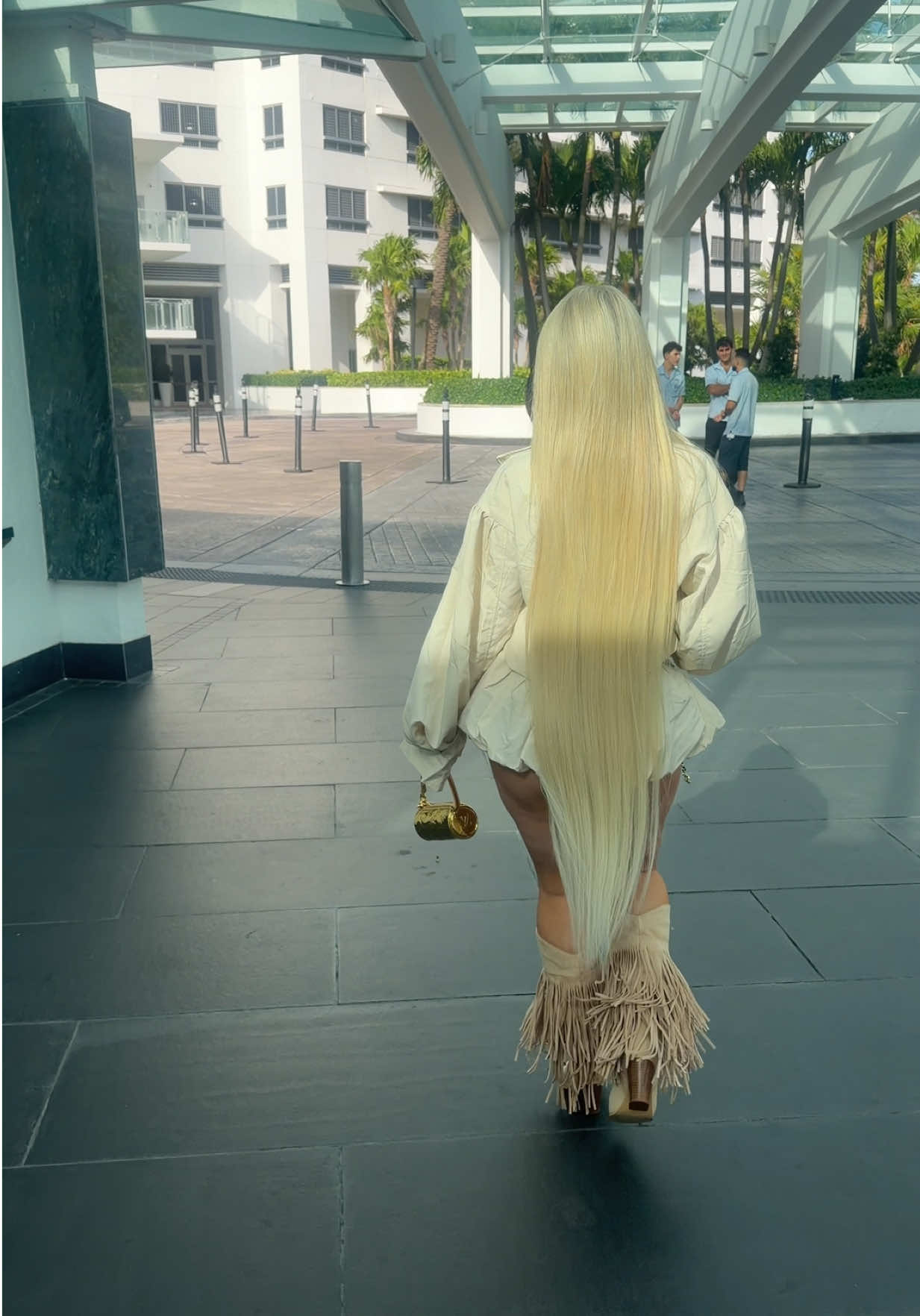 @corrinadione