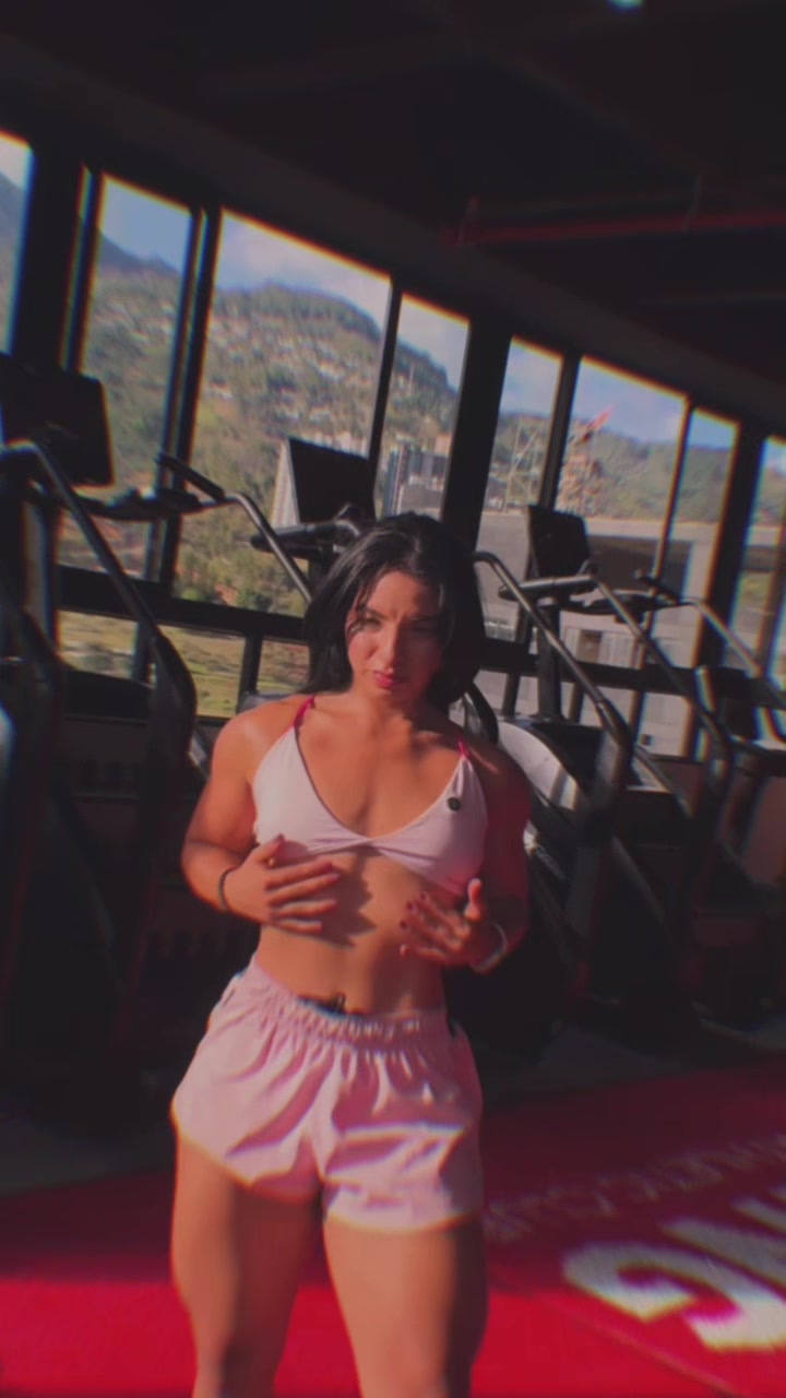 @bymarianaberon
