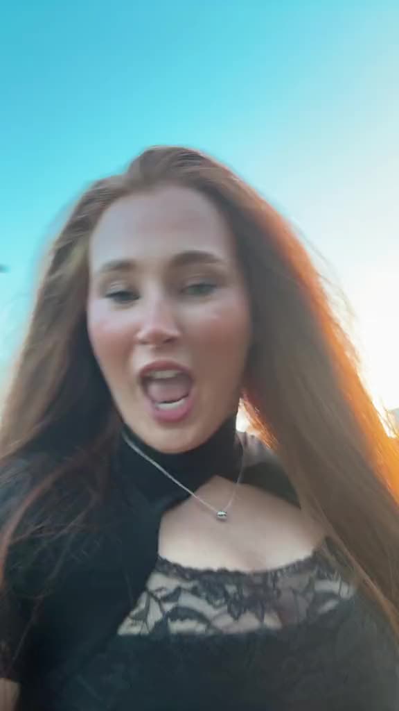 @lillihessy