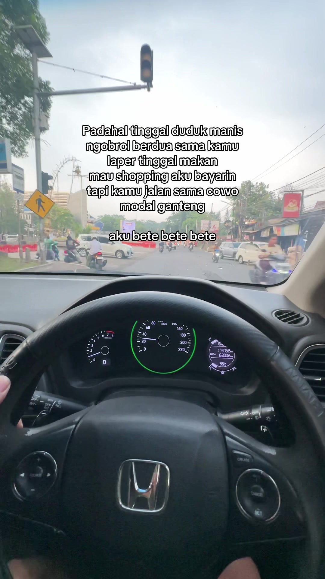 @Rental mobil murah
