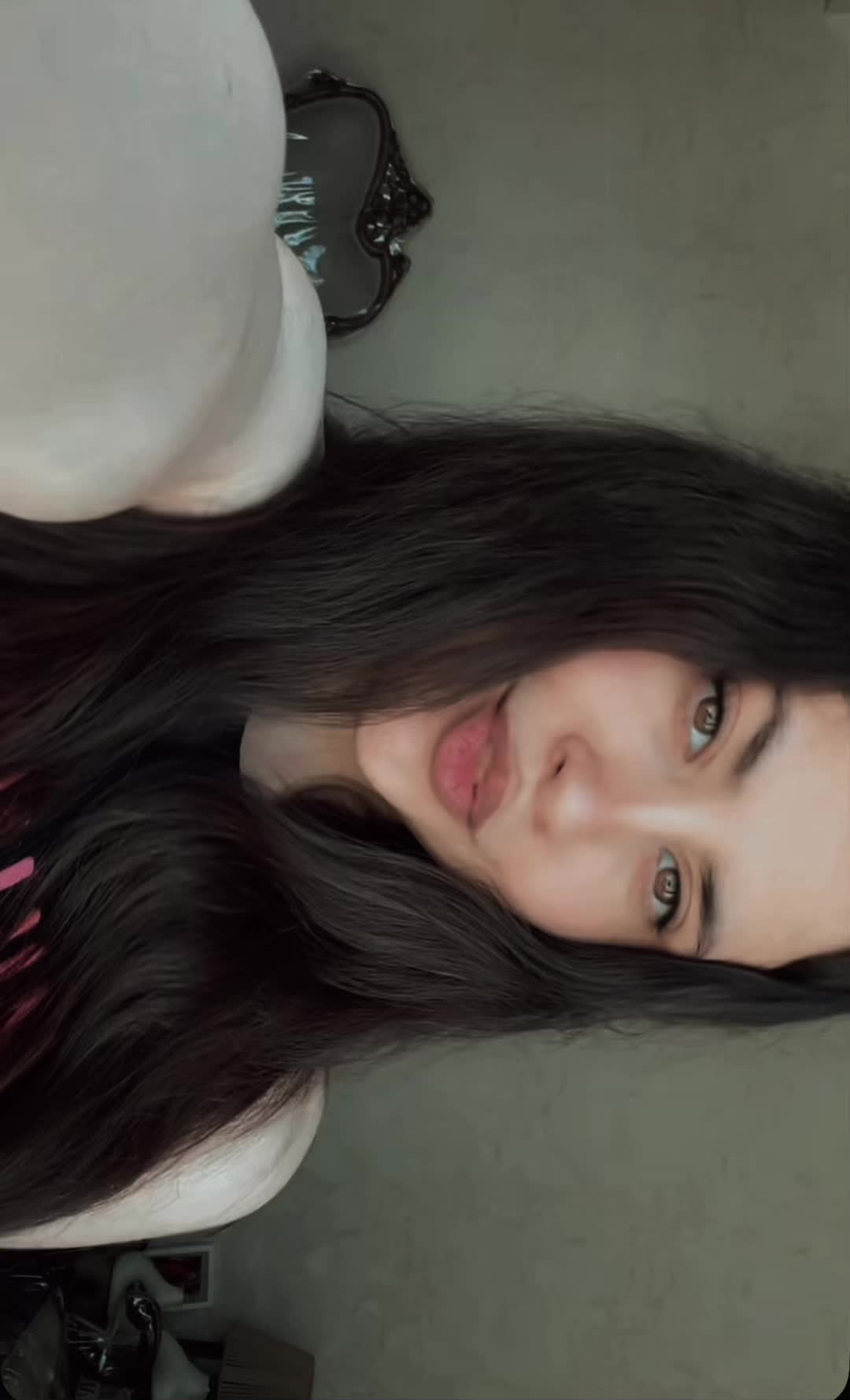 @ₕₑₗᵢₐ🖤