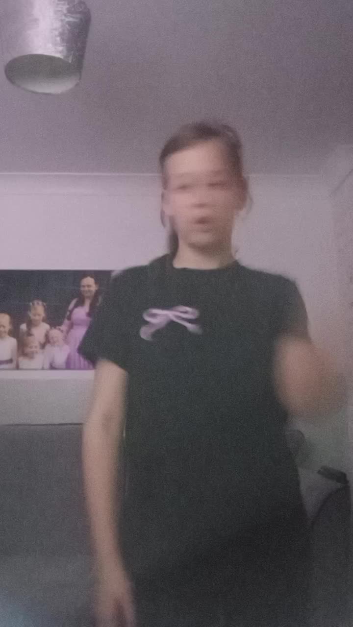 @hollie