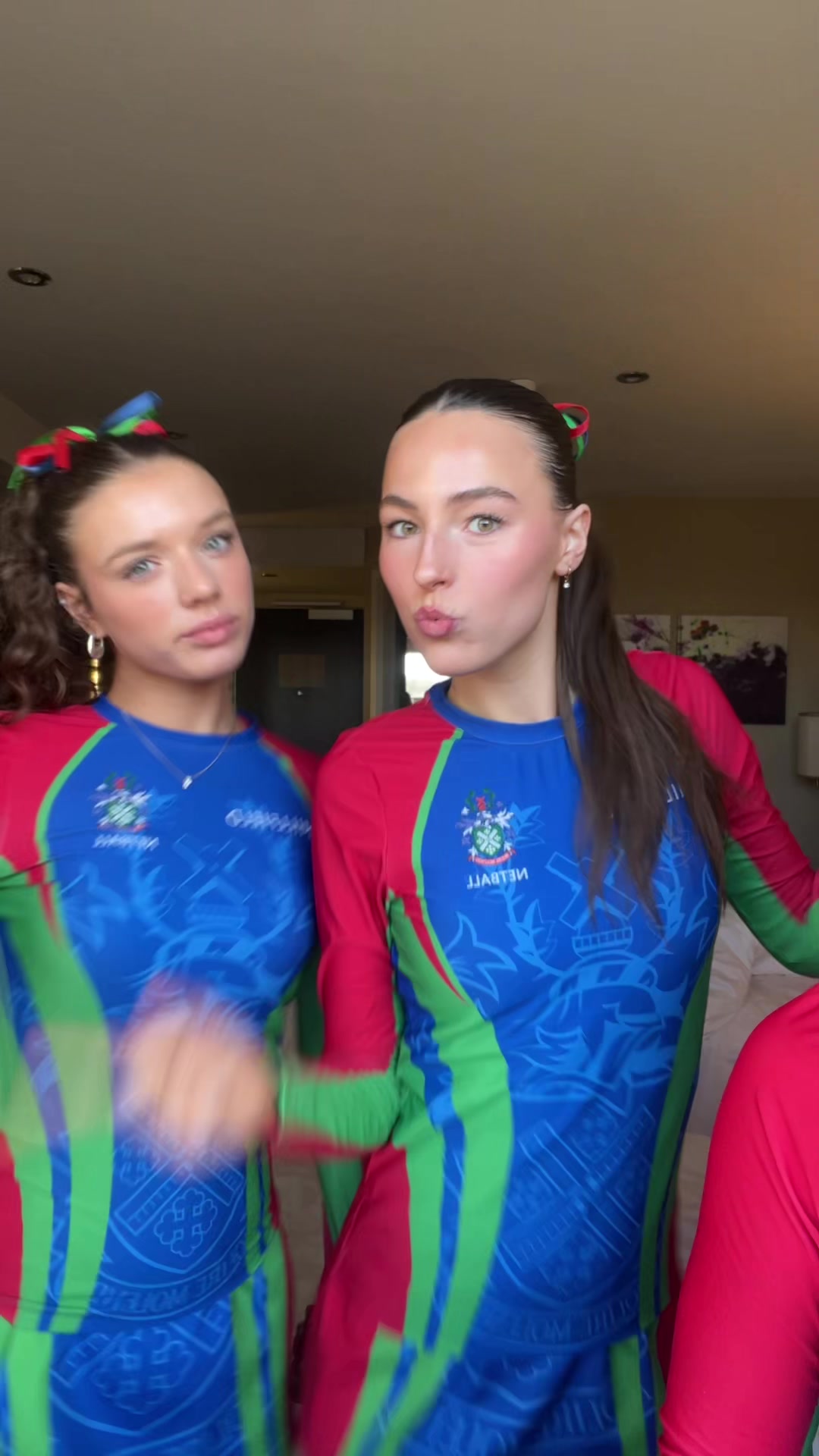 @freyaartell