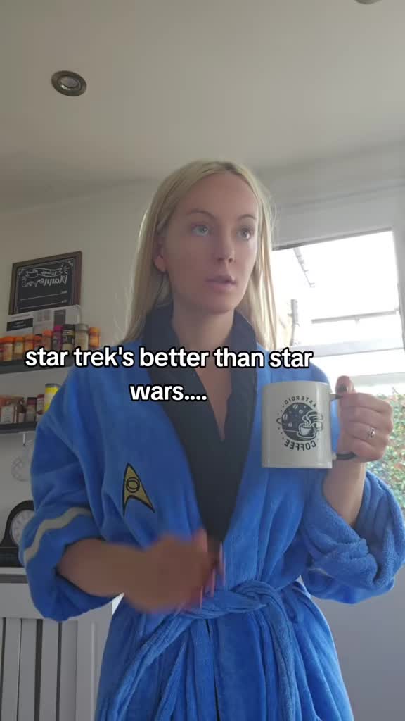 @ItsChloeHill🖖