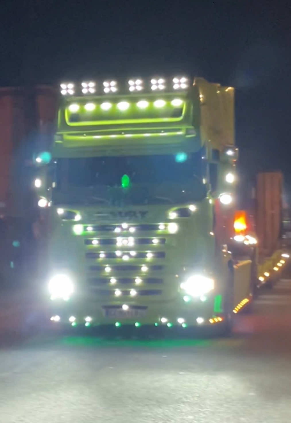 @trucks.gwada