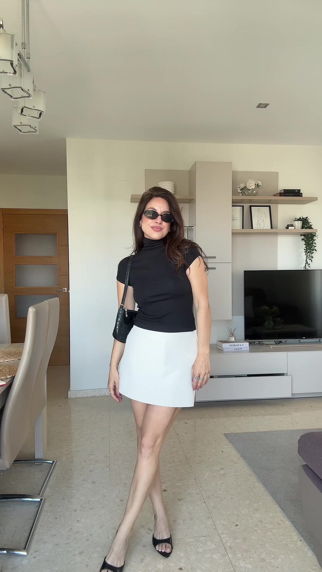 @laura_delapenya